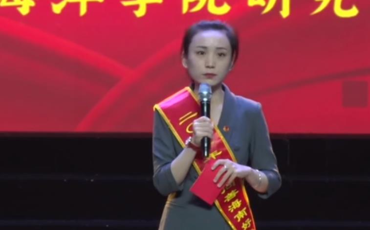 《中华巾帼多奇志 女儿当然分外骄》